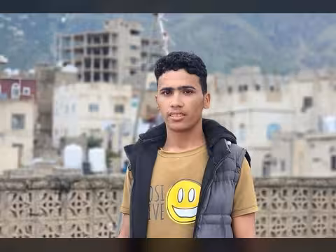 مقتل شاب في قصف مسيّر لقوات طارق صالح استهدف منزله في الوازعية