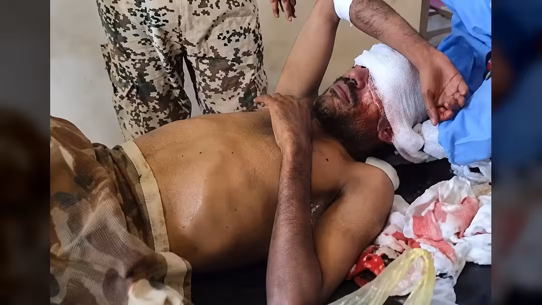 إصابة مدني جراء قصف بطائرة مسيّرة حوثية استهدف قرية في مقبنة غرب تعز
