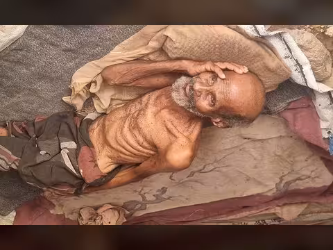 وفاة مُسن نتيجة الجوع في مخيمات النزوح بمحافظة حجة