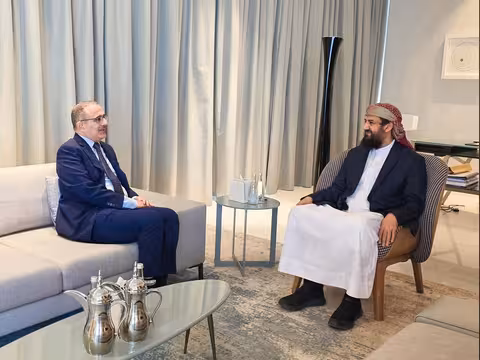 المحرّمي يلتقي وزير الصحة ويثمن الدعم السعودي للقطاع الصحي